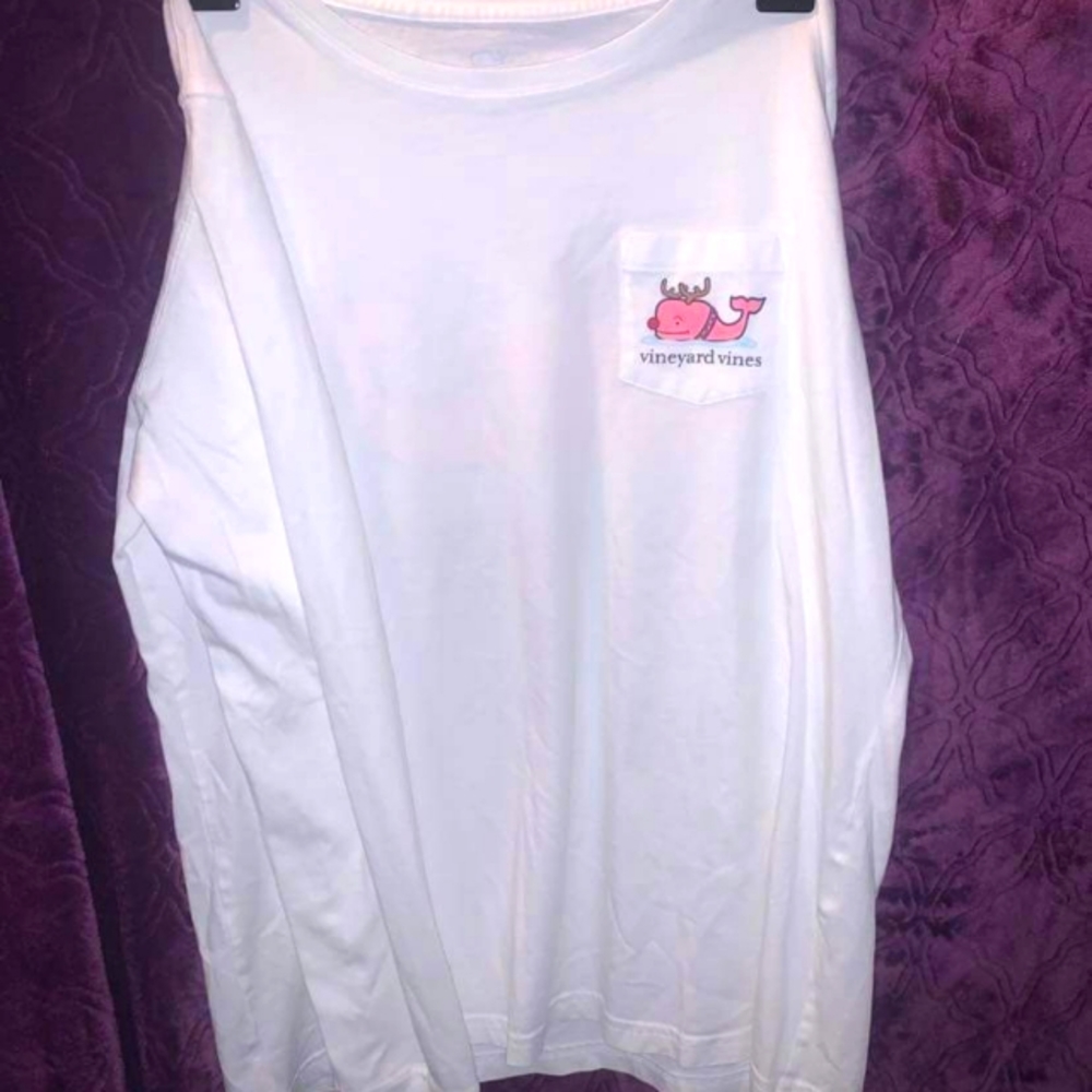 Vineyard Vines top